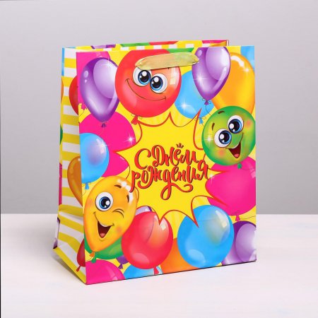 Пакет ламинированный вертикальный «Весёлого дня рождения!», ML 23 × 27 × 11,5 см