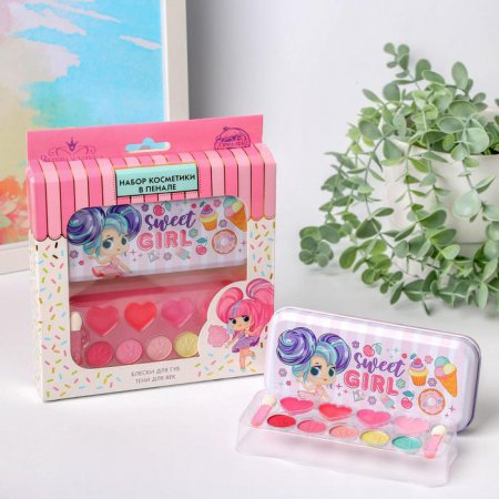 Подарочный набор детских теней и блесков для губ "Sweet girl"